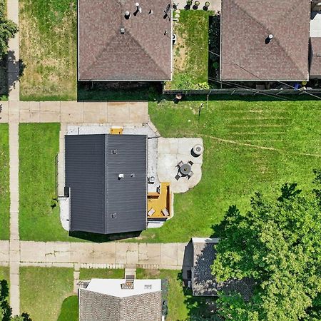 The Black Box-Lincoln, Ne Bagian luar foto
